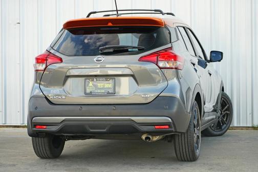 2020 Nissan Kicks SR