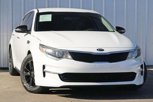2017 Kia Optima LX Turbo
