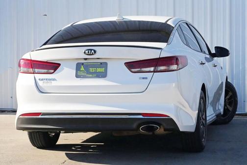 2017 Kia Optima LX Turbo