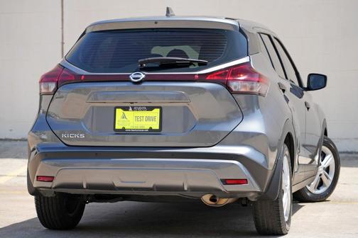 Gun Metallic 2021 Nissan Kicks S