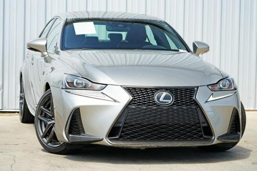 2018 Lexus IS 300 Base
