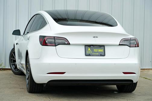 2019 Tesla Model 3 Mid Range