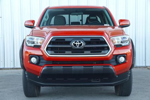 2016 Toyota Tacoma SR5
