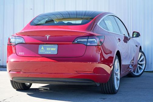 2020 Tesla Model 3 Standard Range Plus
