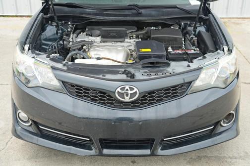 2014 Toyota Camry SE Sport