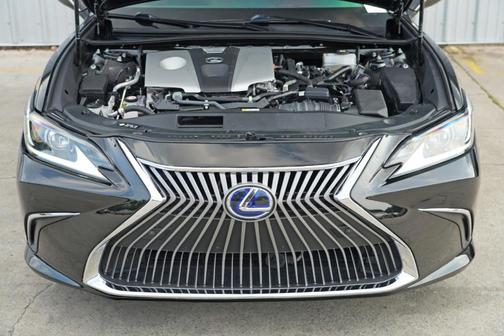 2021 Lexus ES 300h W/ PREMIUM&NAVIGATION PACKAGES