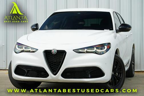 2024 Alfa Romeo Stelvio Base