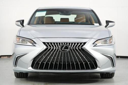 2022 Lexus ES 350 Base