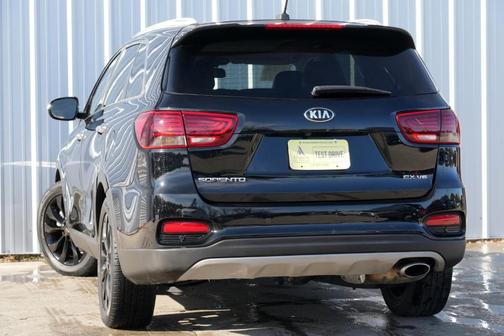 2020 Kia Sorento EX V6