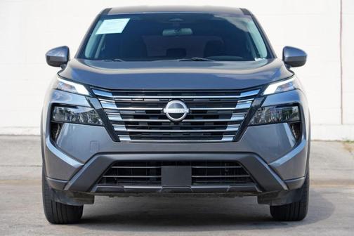 Gun Metallic 2024 Nissan Rogue SV