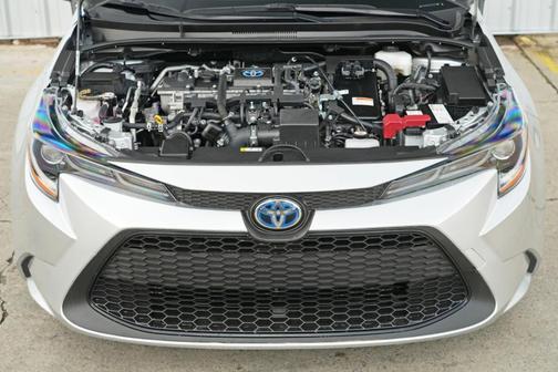 2022 Toyota Corolla Hybrid LE
