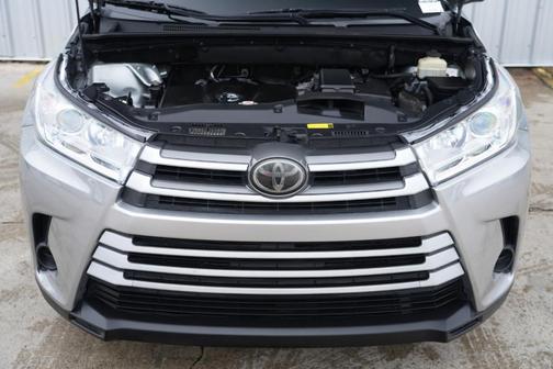 2018 Toyota Highlander LE