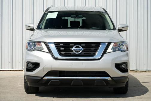 2020 Nissan Pathfinder SV