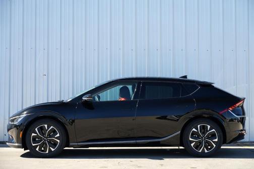 2022 Kia EV6 Wind