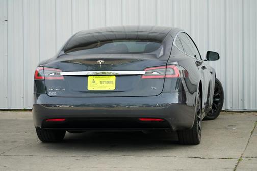 2017 Tesla Model S 75