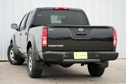 2021 Nissan Frontier S