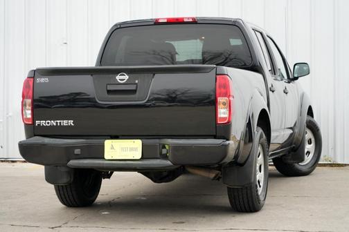 2021 Nissan Frontier S