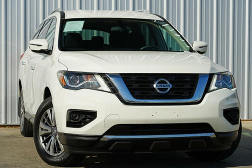 2020 Nissan Pathfinder S