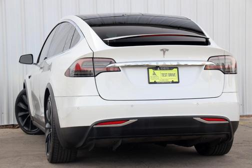 2016 Tesla Model X 90D