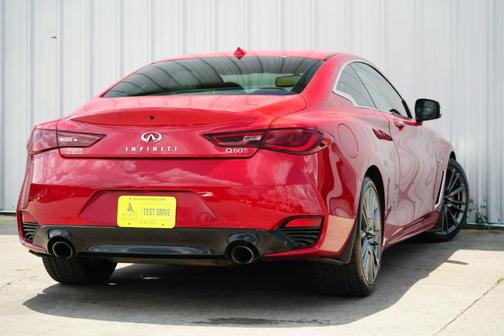 2017 INFINITI Q60 3.0t Red Sport 400