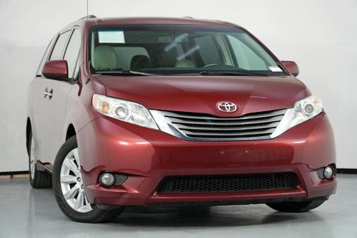 2013 Toyota Sienna XLE