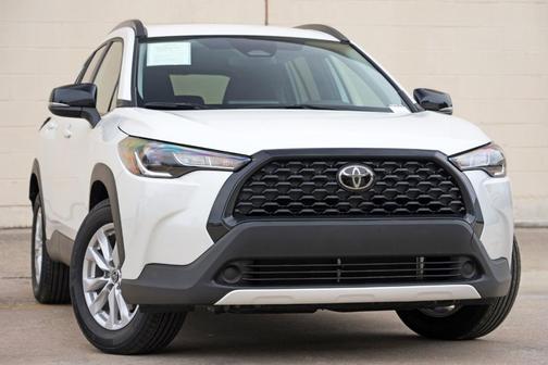 Wind Chill Pearl 2025 Toyota Corolla Cross LE