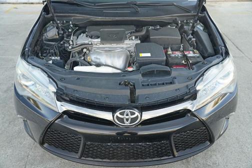 2016 Toyota Camry XSE