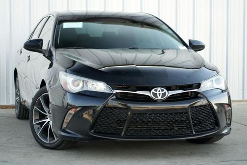 2016 Toyota Camry XSE