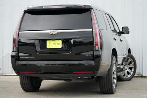 2018 Cadillac Escalade Luxury