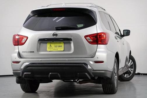 2020 Nissan Pathfinder S