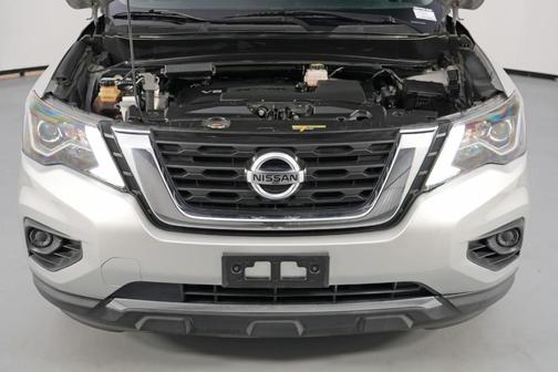 2020 Nissan Pathfinder S