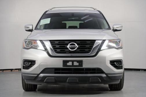 2020 Nissan Pathfinder S