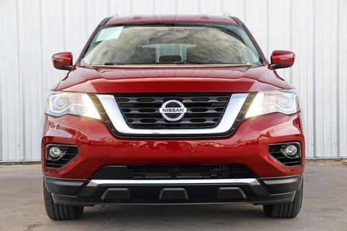 2020 Nissan Pathfinder SV