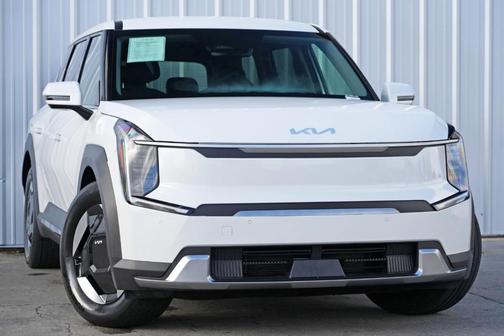 2024 Kia EV9 Light Long Range