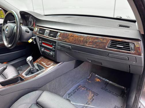 2006 BMW 325 i