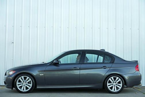 2006 BMW 325 i