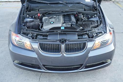 2006 BMW 325 i