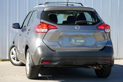 2019 Nissan Kicks S