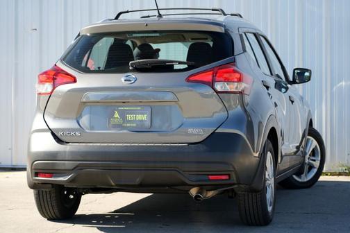 2019 Nissan Kicks S