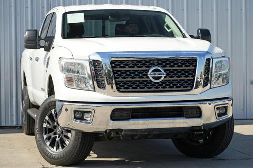 2017 Nissan Titan XD SV