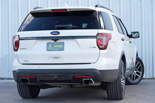 White Platinum Tri-Coat Metallic 2016 Ford Explorer Sport