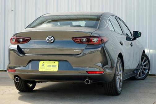 2025 Mazda Mazda3 FWD w/Preferred Package