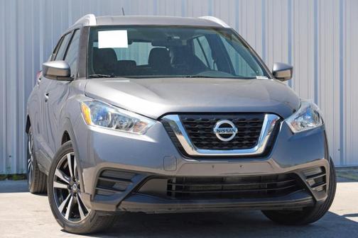 Gun Metallic 2019 Nissan Kicks SV