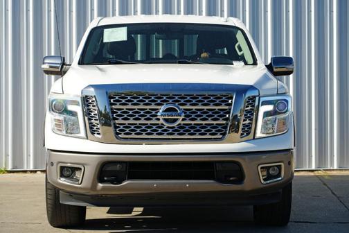 2017 Nissan Titan Platinum Reserve