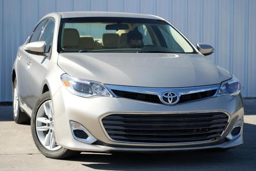 2013 Toyota Avalon XLE