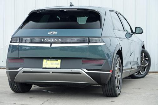 2022 Hyundai IONIQ 5 SEL