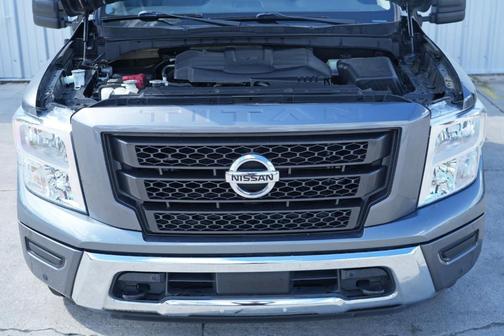2021 Nissan Titan SV