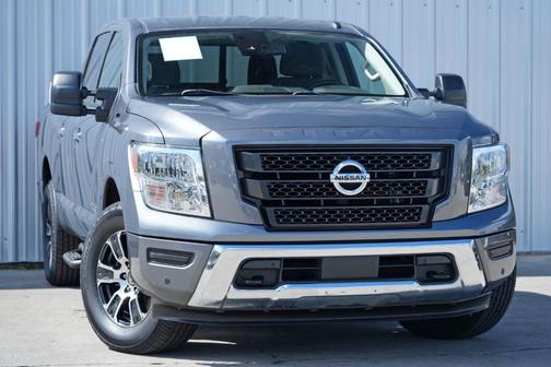2021 Nissan Titan SV
