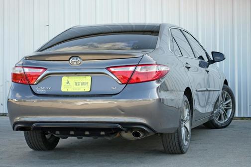 2017 Toyota Camry SE