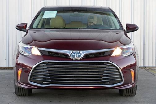 2018 Toyota Avalon Hybrid XLE Premium